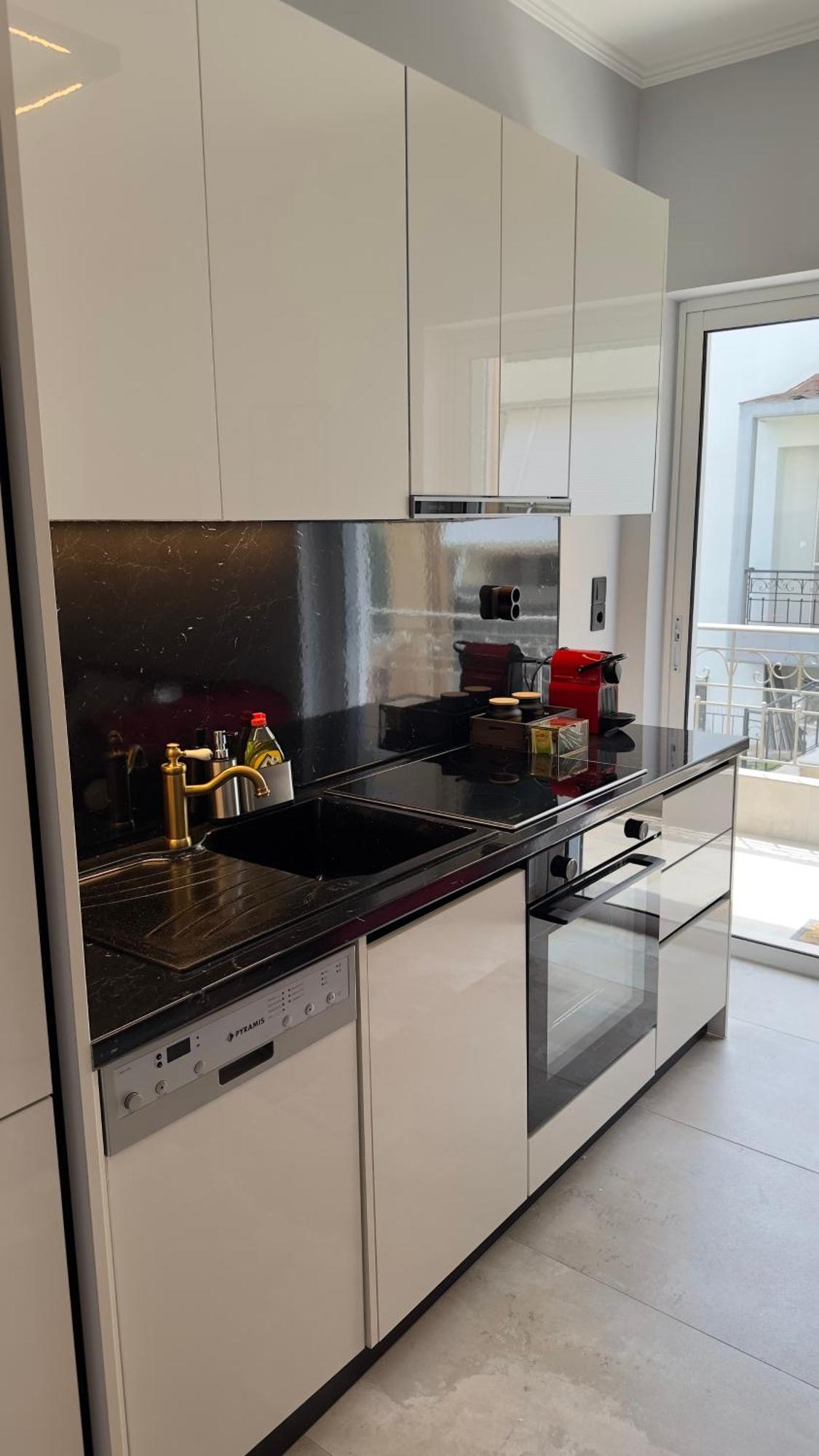 דירות פרבזה George Luxury Living מראה חיצוני תמונה